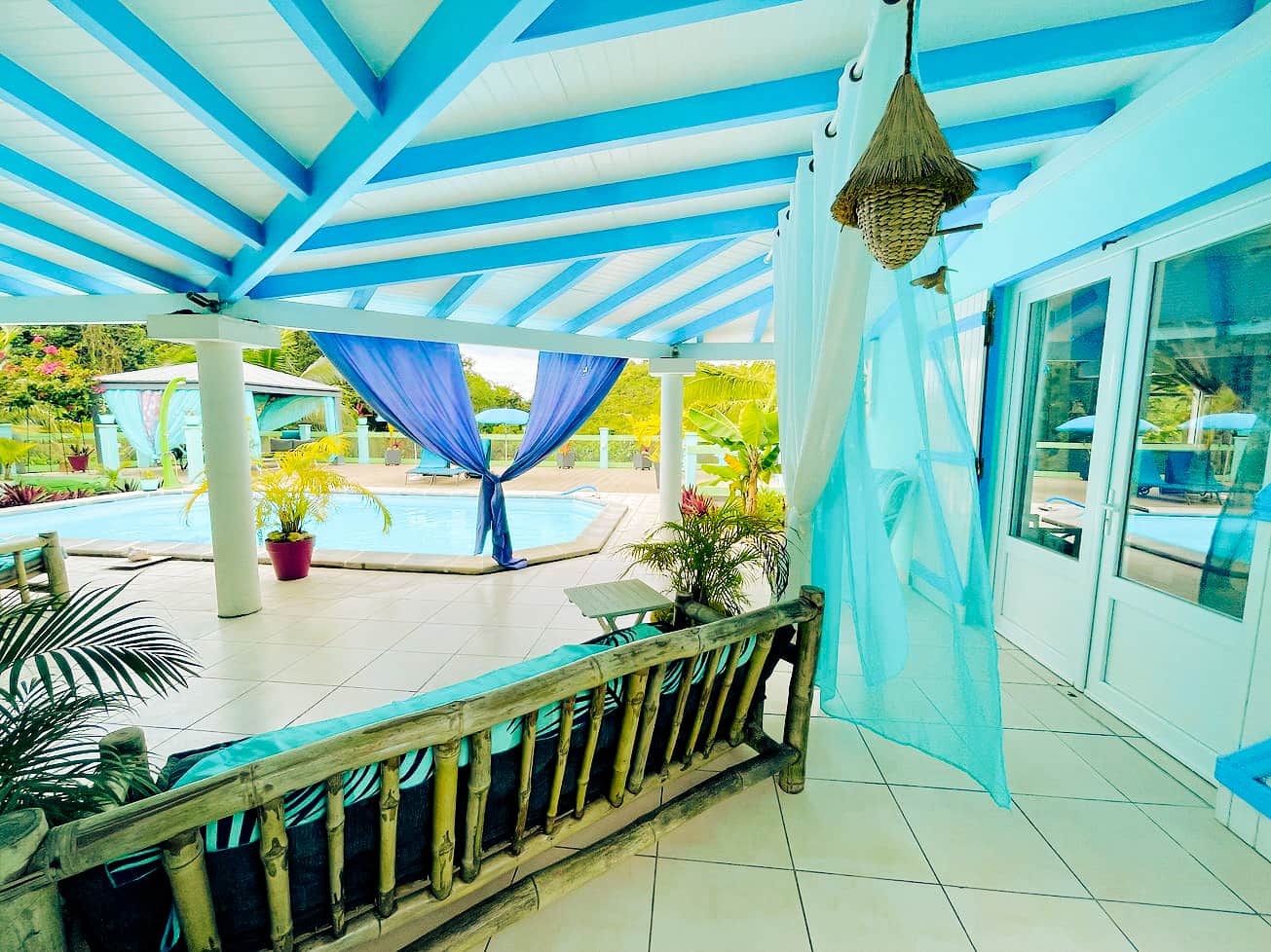 Gérer sa location en Guadeloupe depuis la métropole